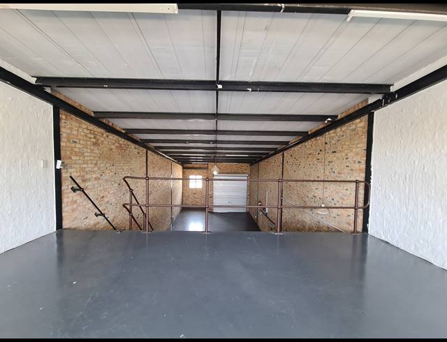 140M² WAREHOUSE TO LET IN PRESIDENT PARK